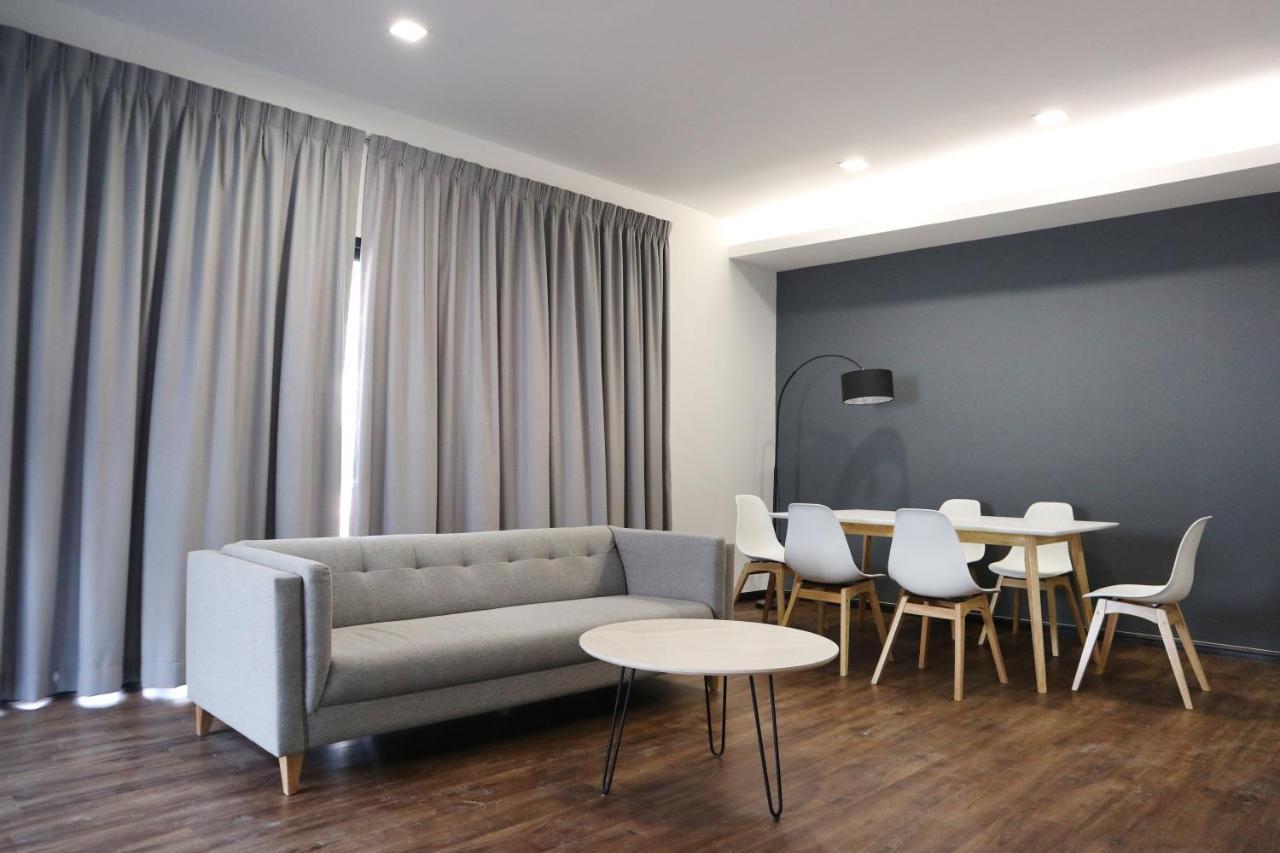 Roxy Sematan Villa & Townhouse Екстер'єр фото