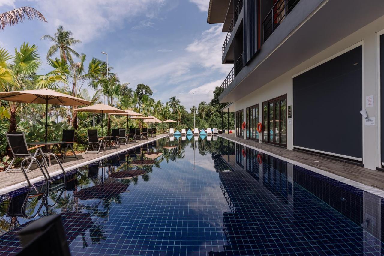Roxy Sematan Villa & Townhouse Екстер'єр фото