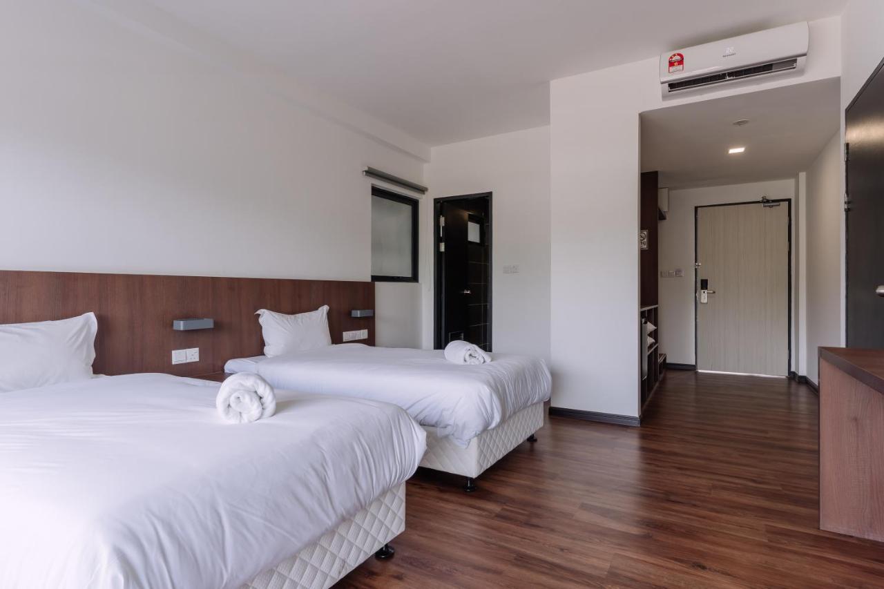 Roxy Sematan Villa & Townhouse Екстер'єр фото
