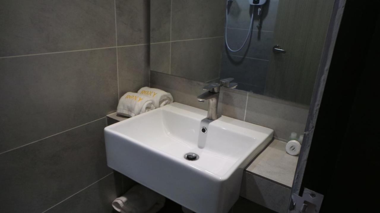 Roxy Sematan Villa & Townhouse Екстер'єр фото