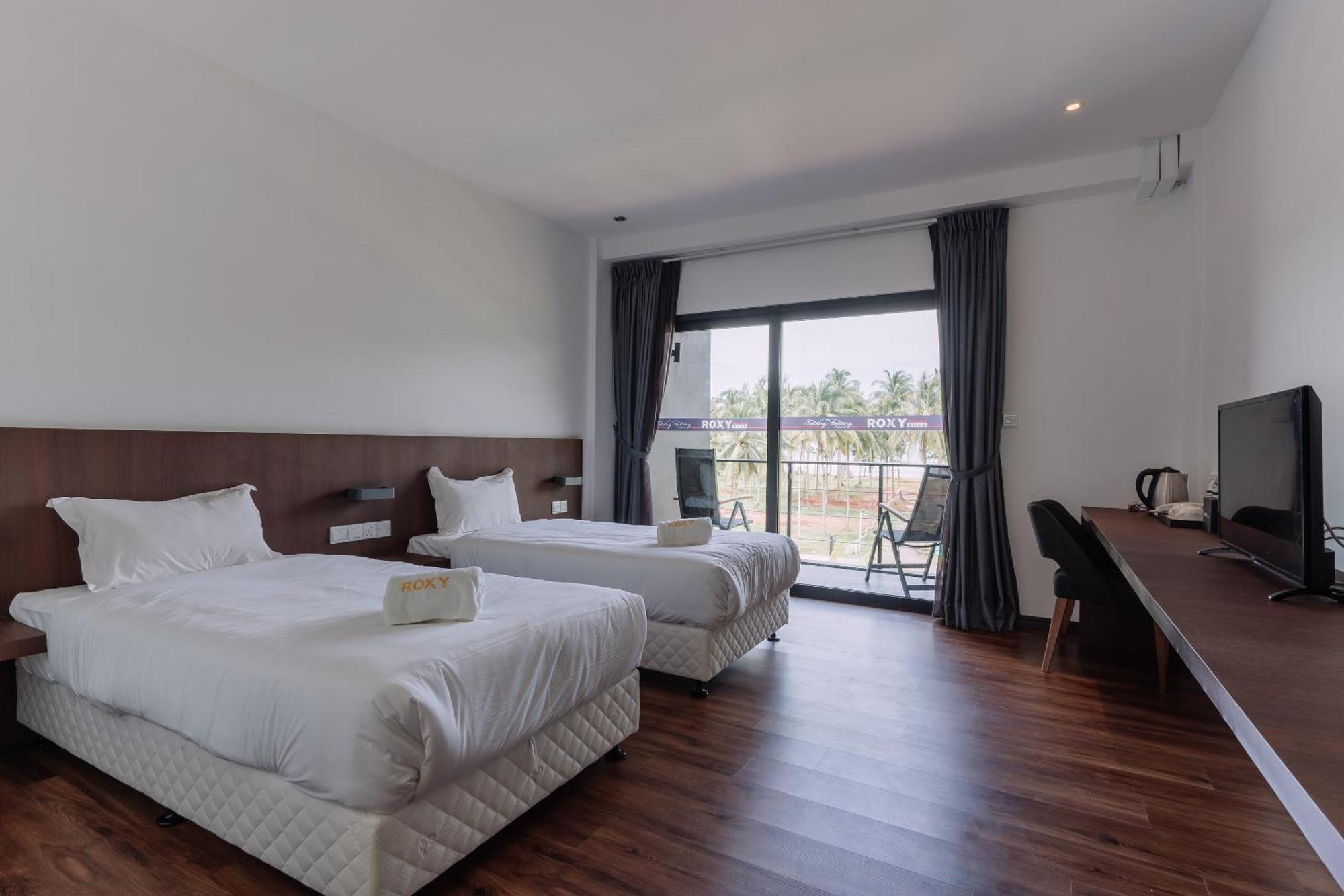 Roxy Sematan Villa & Townhouse Екстер'єр фото