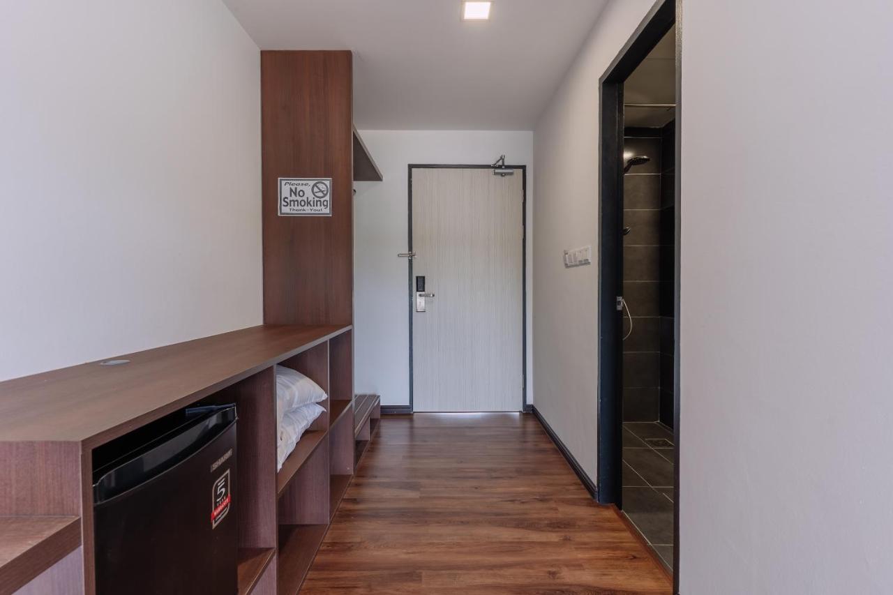 Roxy Sematan Villa & Townhouse Екстер'єр фото